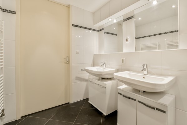 Medium property photo - Johan Hofmanstraat 217, 1069 KD Amsterdam